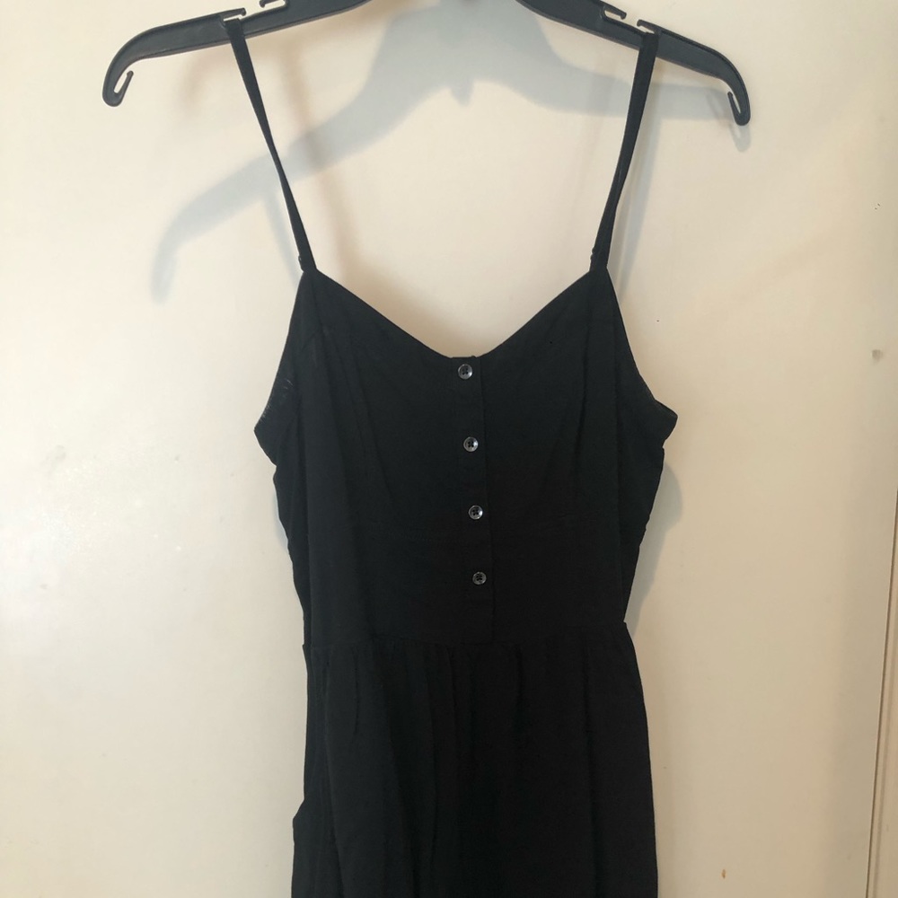 EXPRESS Cute black dress with pockets